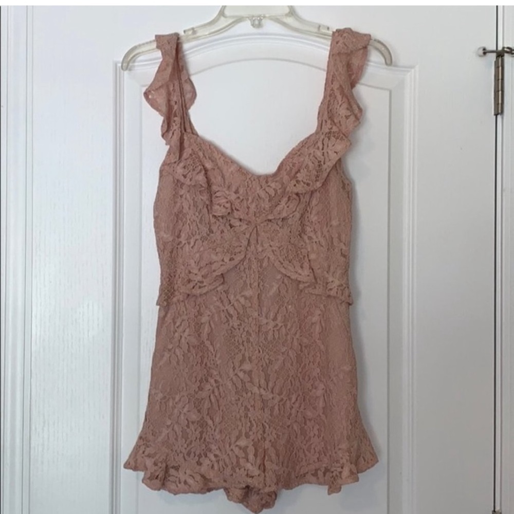 NWT BCBG Dusty Rose pick laces Romper 🌸 - Picture 2 of 6